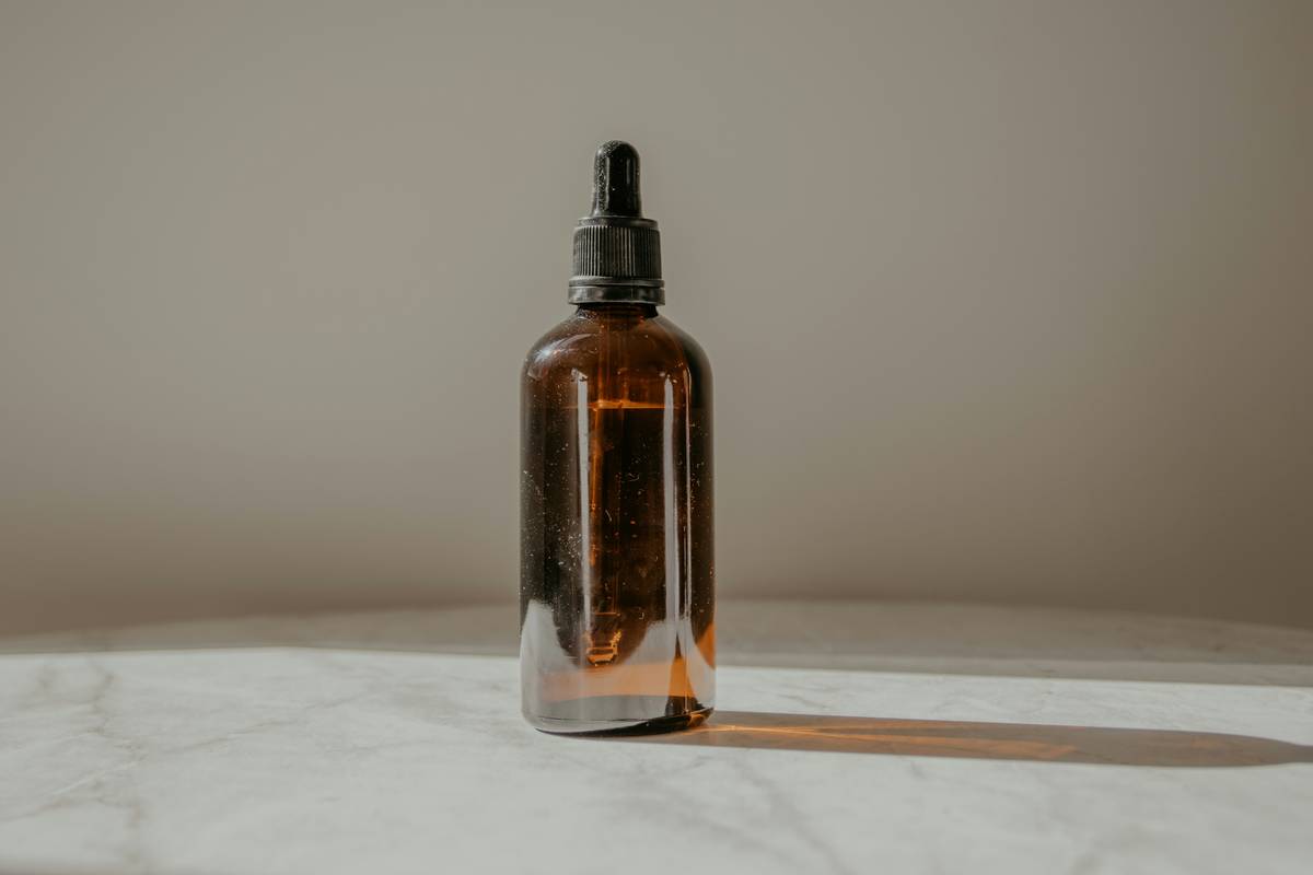 7 Science-Backed Benefits of Witch Hazel Astringent (And Why I Finally Stopped Irritating My Skin)